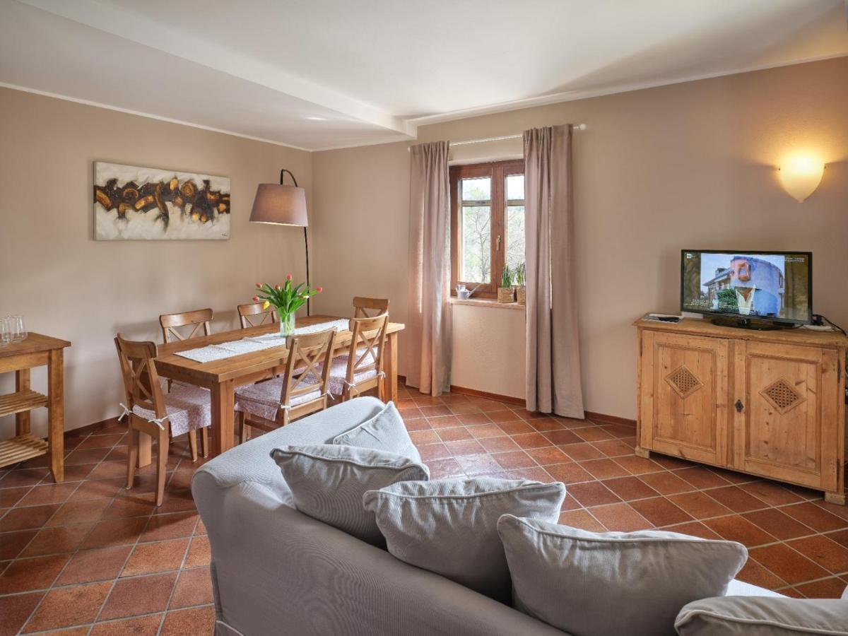 Cason Degli Ulivi Apartment Rivoli Veronese Bagian luar foto